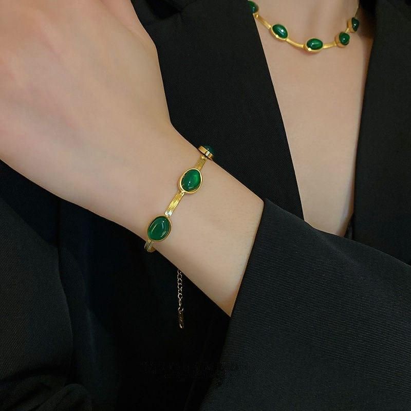 Oval Green Crystal Pendant Necklace Set With Bracelet Default Title Khoppa